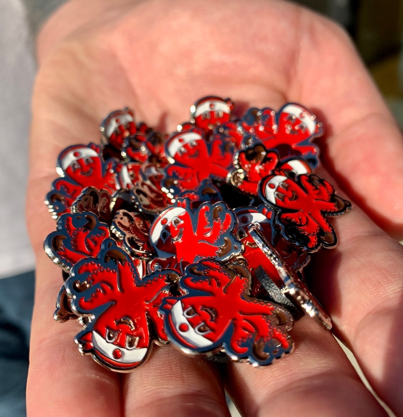 Red Octo Pin T0